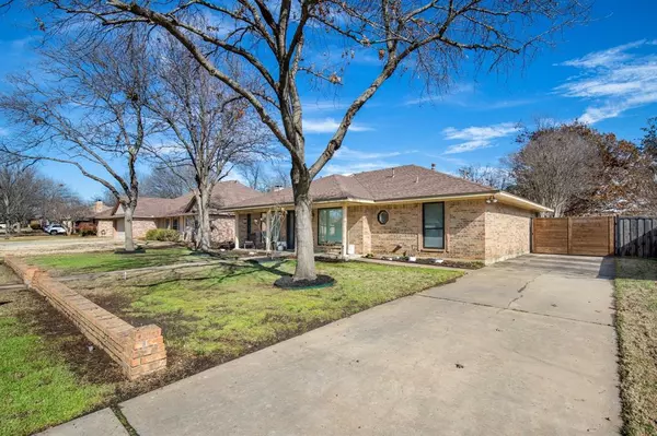 Denton, TX 76201,1832 N Lake Trail