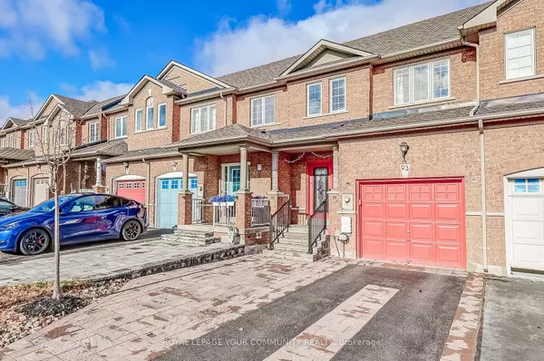 93 Revelstoke CRES, Richmond Hill, ON L4B 4T4