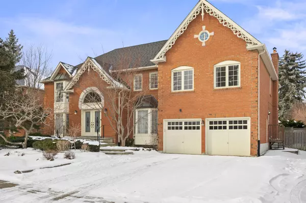 11 Glenarden CRES, Richmond Hill, ON L4B 2G3