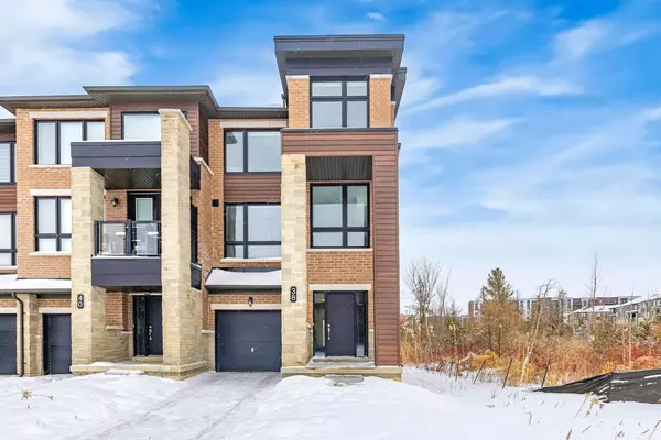 38 Blue Forest CRES, Barrie, ON L9J 0N3