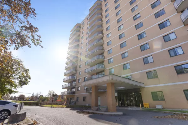 257 BATH RD #304, Frontenac, ON K7M 7T3