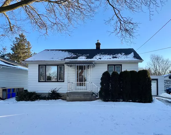 105 Lemoine ST, Belleville, ON K8P 4G8