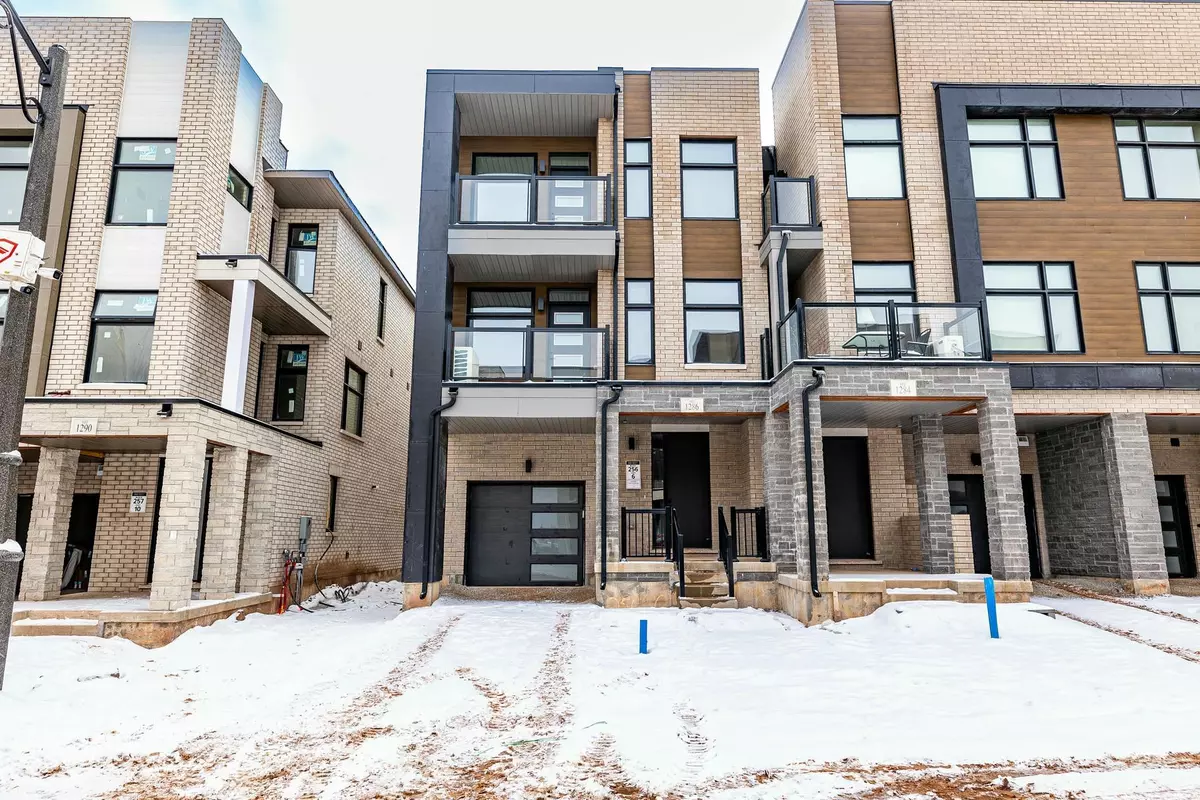 Oakville, ON L6H 7Y7,1286 Dempster LN