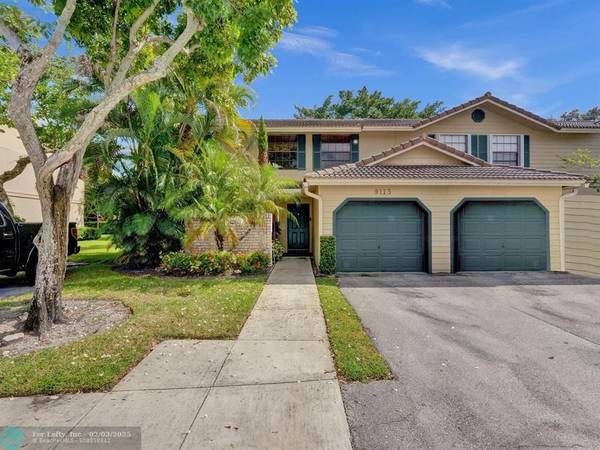 Plantation, FL 33324,9113 Vineyard Lake Dr