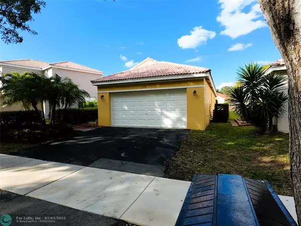 4378 Dogwood Circle, Weston, FL 33331