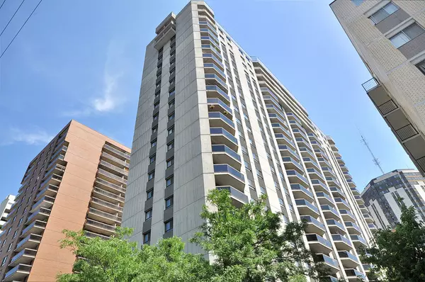 470 Laurier AVE #1808, Ottawa, ON K1R 7W9