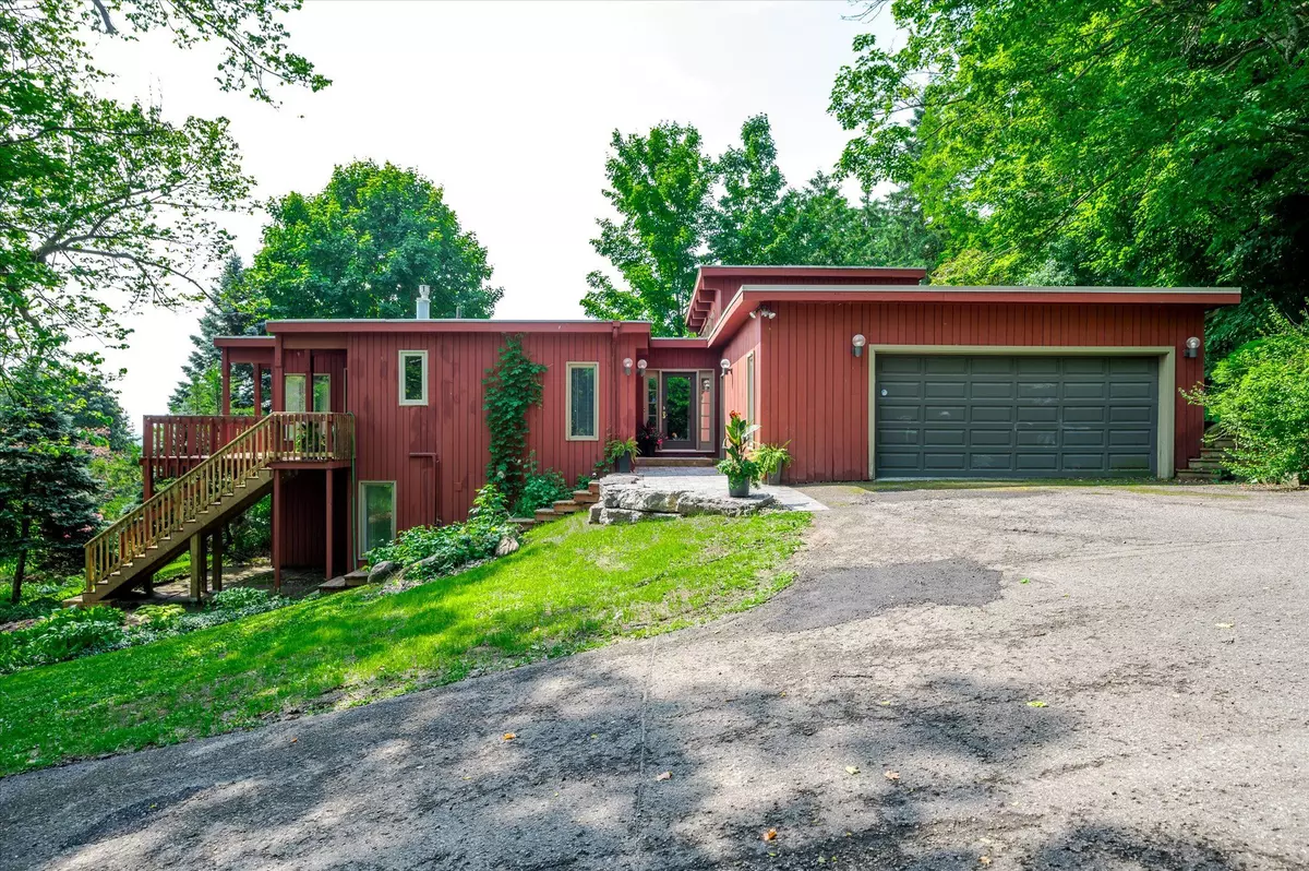 Peterborough, ON K9J 7L5,1 Montague CT