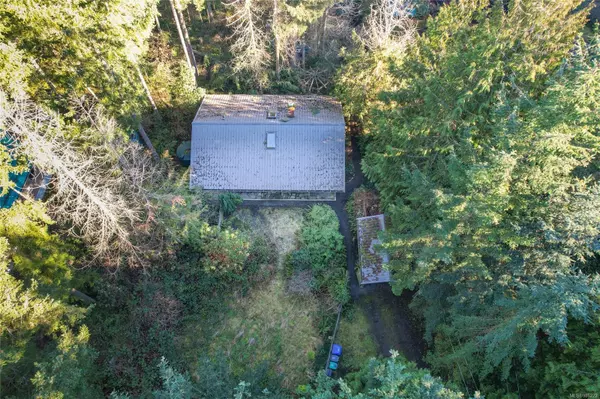 Gabriola Island, BC V0R 1X2,950 Carmen Cres