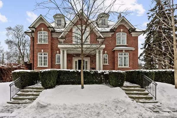 21 De Vere GDNS, Toronto C04, ON M5M 3E4