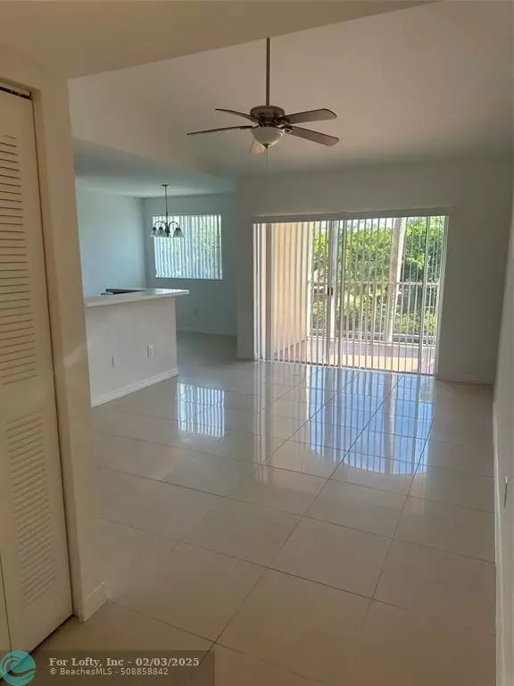 2600 S University Dr  #317, Davie, FL 33328