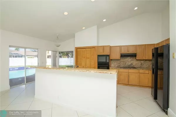 Sunrise, FL 33325,13141 NW 8th Ct