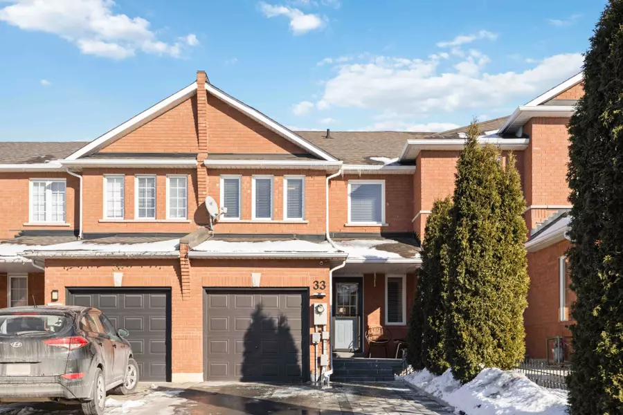 33 Piazza CRES, Vaughan, ON L4H 2C7