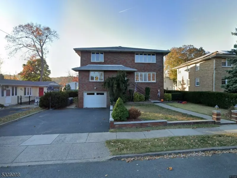 Hawthorne Boro, NJ 07506,122 Ethel Ave #2