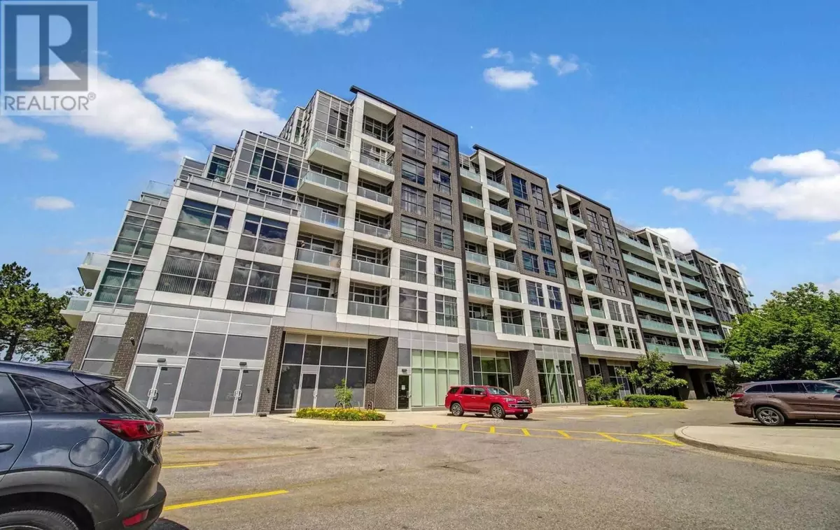 Richmond Hill, ON L4B 3V1,8763 Bayview AVE #229