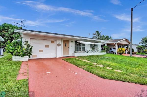 4929 NW 54th St, Tamarac, FL 33319