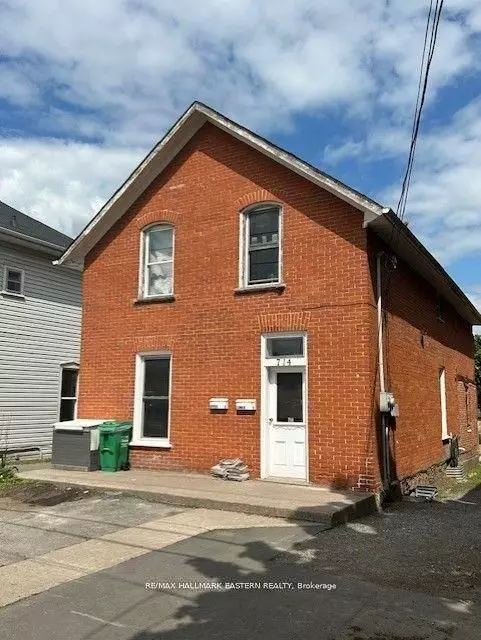 Peterborough, ON K9H 3N3,714 Water ST