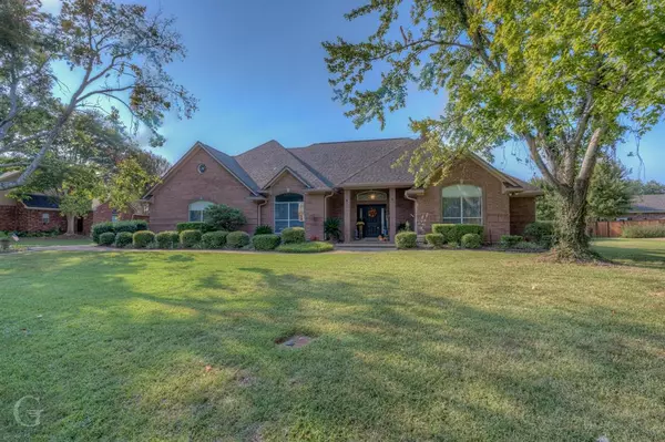 321 Hunters Hollow, Bossier City, LA 71111