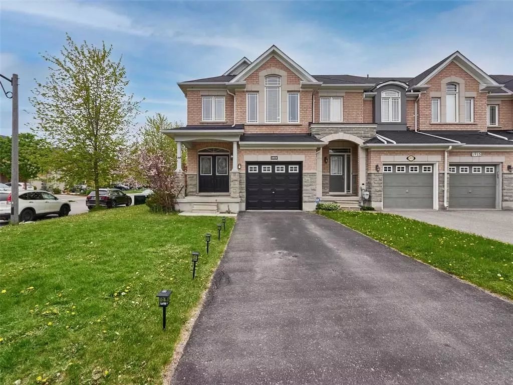 Pickering, ON L1V 0B3,1919 Calvington DR