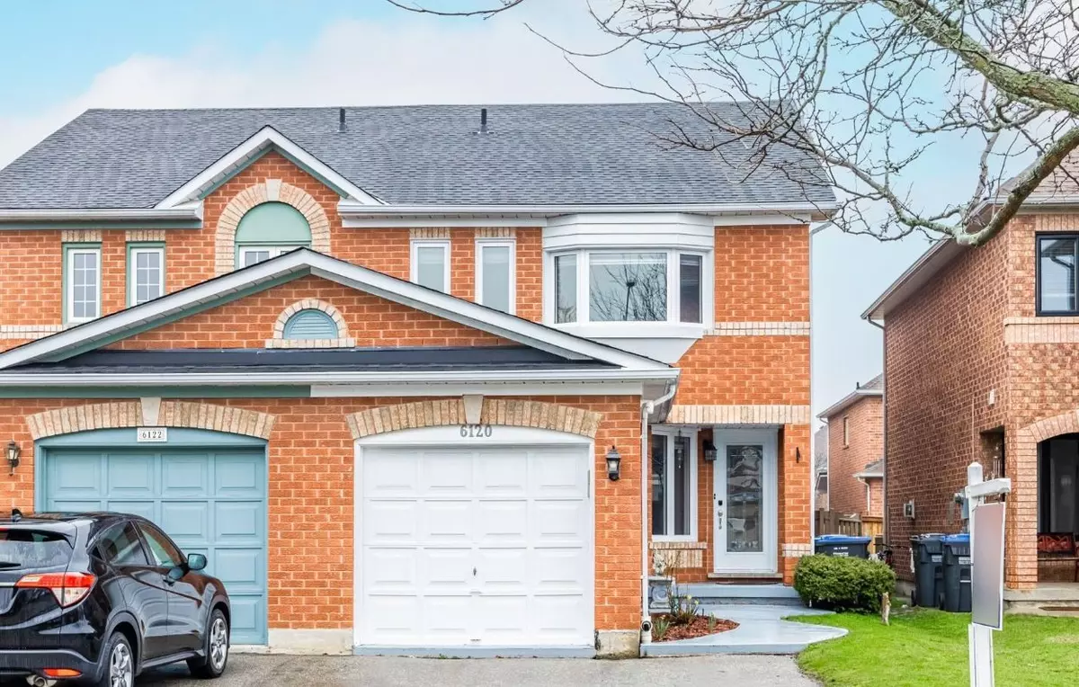 Mississauga, ON L5N 7B2,6120 Clover Ridge CRES #Upper