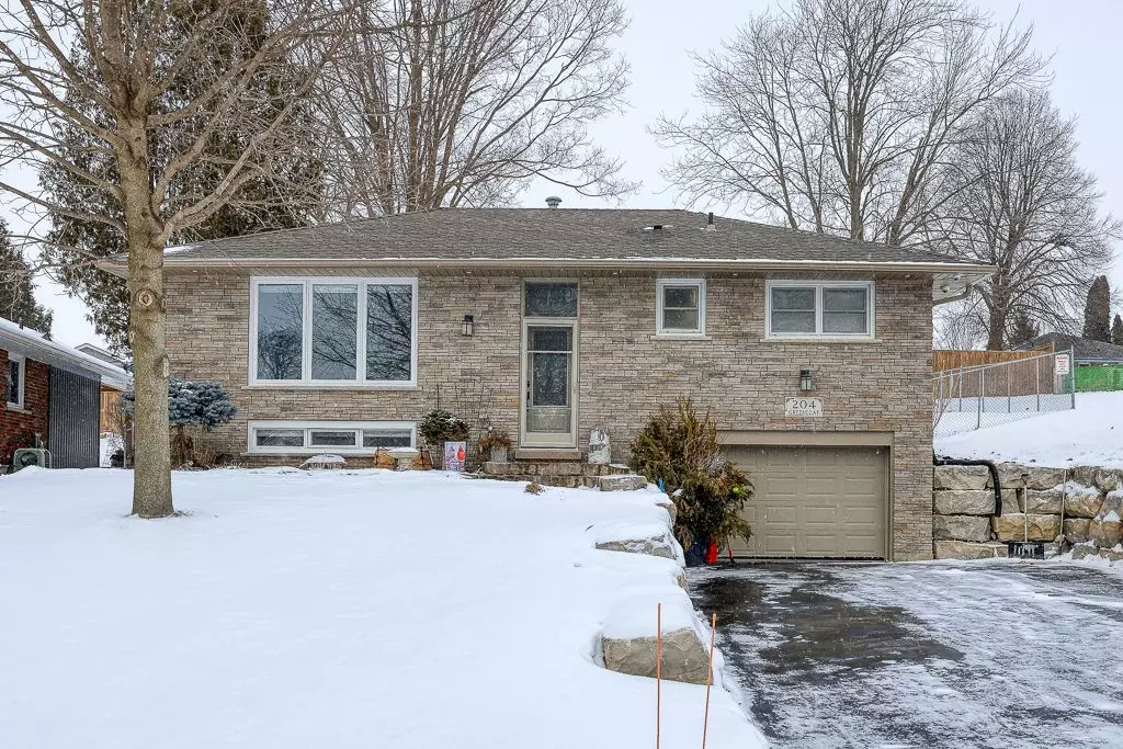 Woodstock, ON N4S 7K8,204 Greenleaf CRES