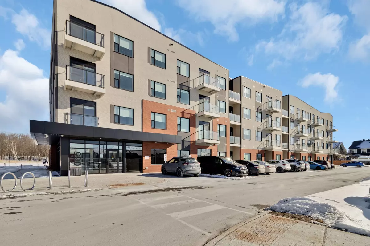 Orleans - Cumberland And Area, ON K4A 5P7,2065 Portobello BLVD #211