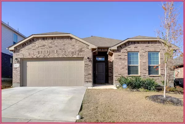 221 Dunmore Drive,  Fort Worth,  TX 76052