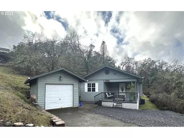 1520 NE WINTER ST, Roseburg, OR 97470