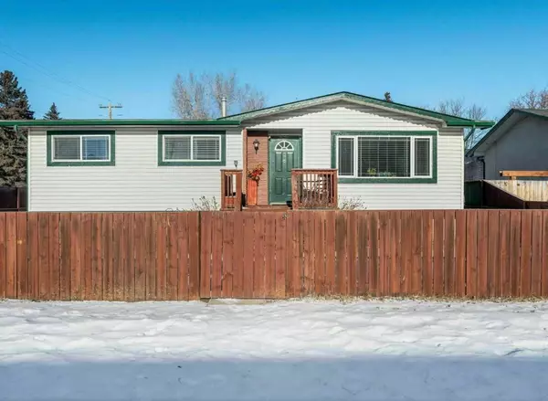 102 1 AVE NE, Diamond Valley, AB T0L 0H0