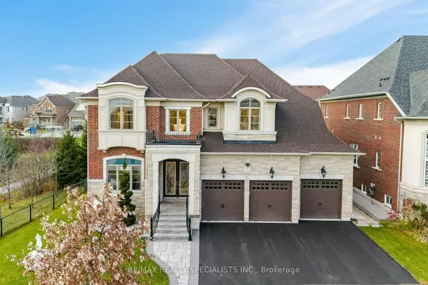 Brampton, ON L6P 4B8,8 Herringbone CRES