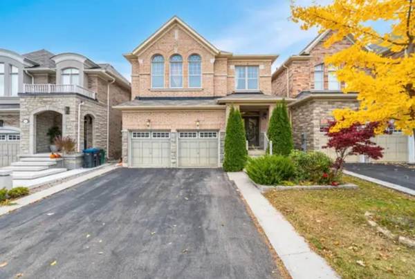 39 Mediterranean CRES, Brampton, ON L6Y 0T3