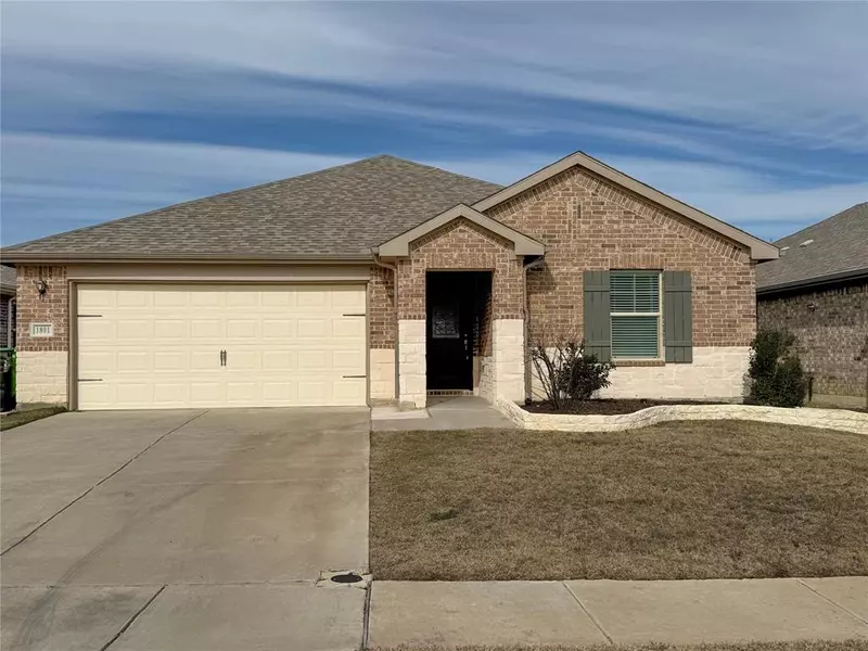 1801 Berry Ridge Trail, Aubrey, TX 76227