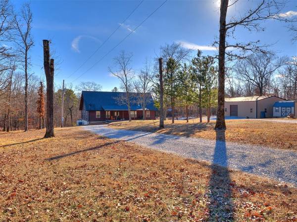 17001 County Road 582, Colcord, OK 74338