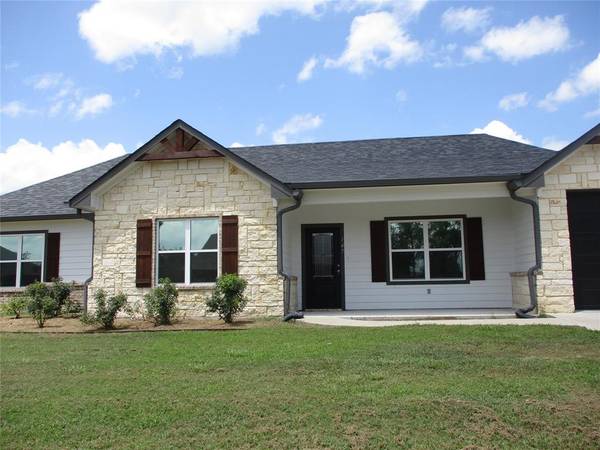 147 Mill Street, Emory, TX 75440