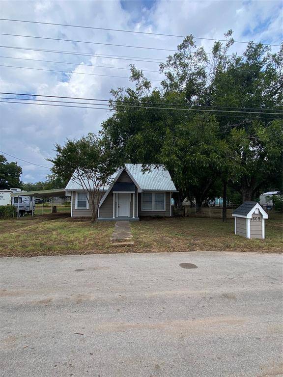 Brownwood, TX 76801,1609 Waco Avenue