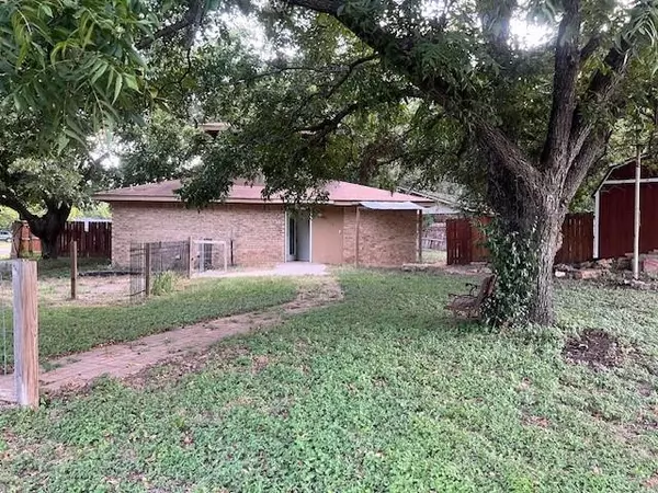 113 Mary Alice Drive, Valley Mills, TX 76689