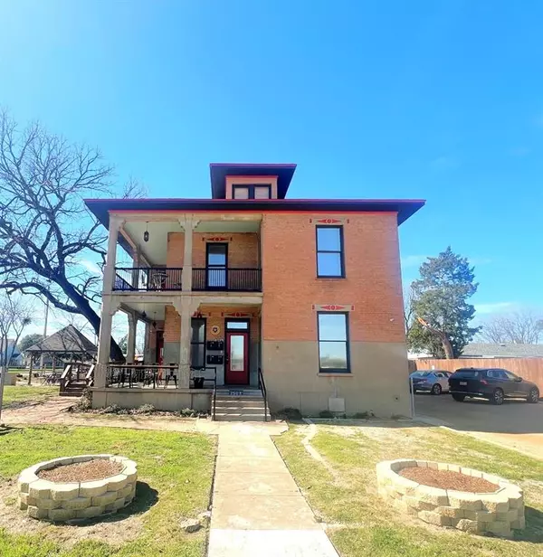 2503 Roosevelt Avenue, Fort Worth, TX 76164