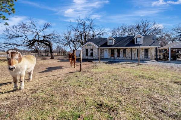 133 Meadow Road, Springtown, TX 76082