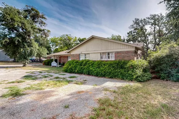 617 Southeast Parkway, Azle, TX 76020