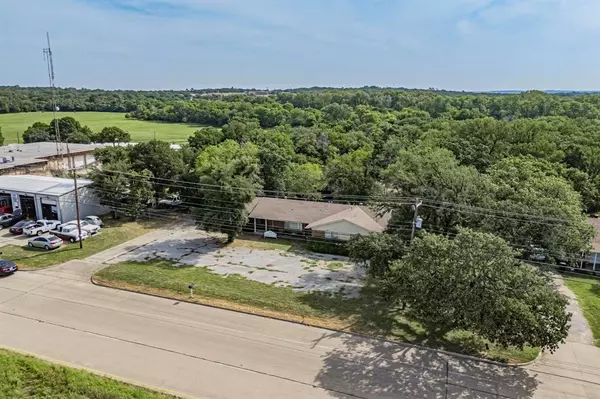 Azle, TX 76020,617 Southeast Parkway