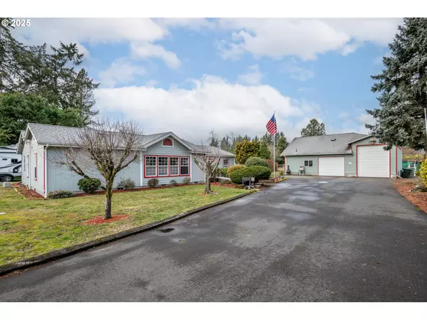 124 COWLITZ DR, Kelso, WA 98626