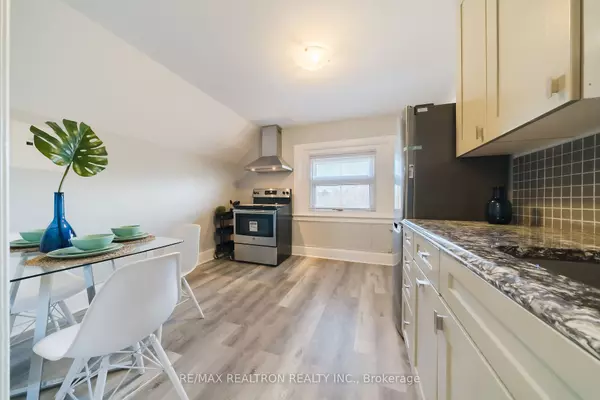 Whitby, ON L1N 4L3,709 Brock ST S #2nd Fl