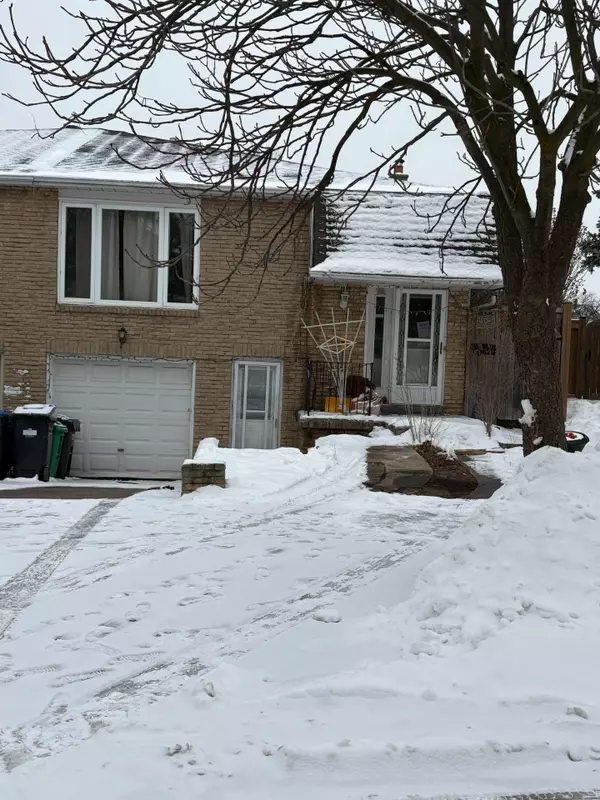 103 Salisbury CIR, Brampton, ON L6V 2Z4