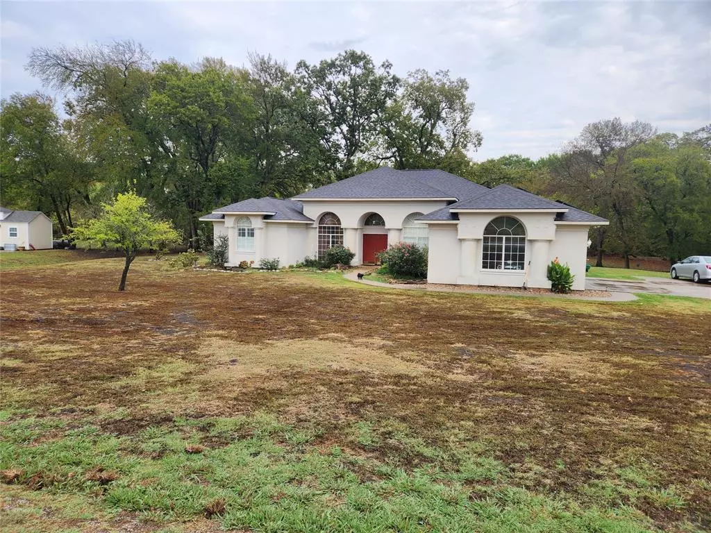 Van Alstyne, TX 75495,451 Belmont Lane