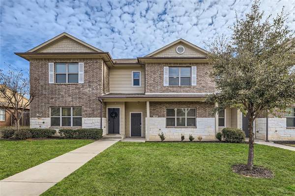 1429 Lake Crest Lane, Lewisville, TX 75057