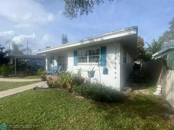 Dania Beach, FL 33004,228 SW 3rd Ter