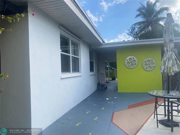 Dania Beach, FL 33004,228 SW 3rd Ter