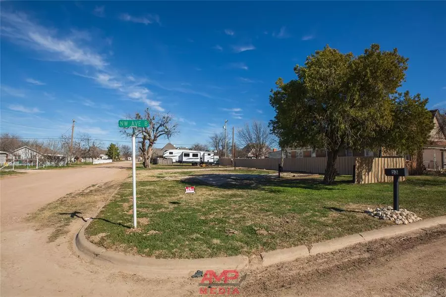 53 Avenue B, Hamlin, TX 79520