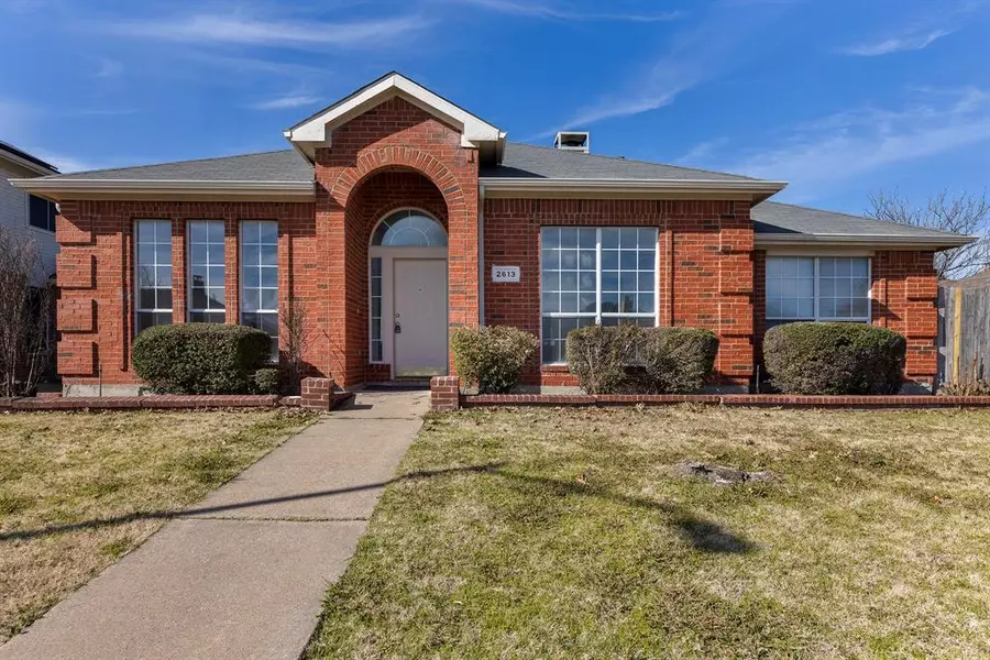 2613 Ash Creek, Mesquite, TX 75181