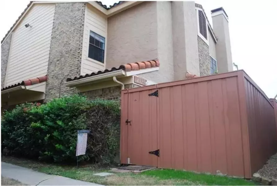 4325 Madera, Irving, TX 75038