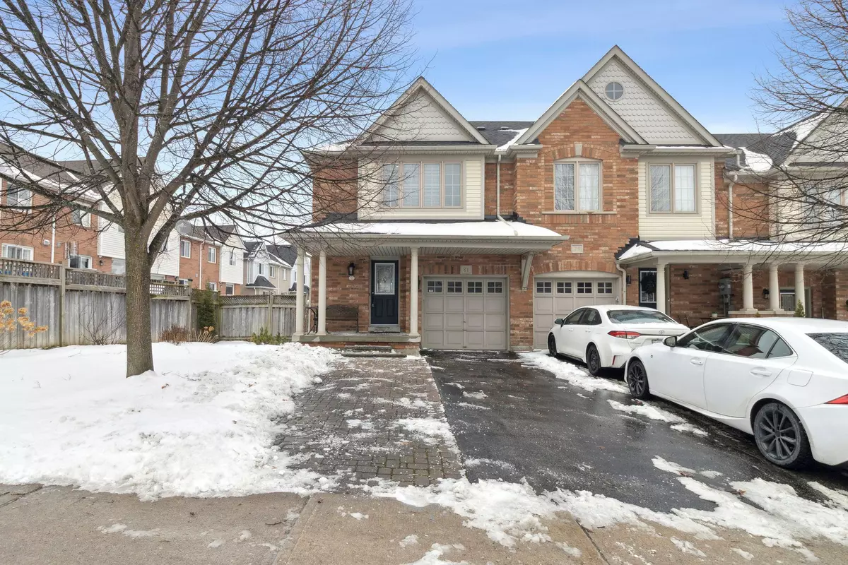 Newmarket, ON L3X 2Z5,81 Hartford CRES